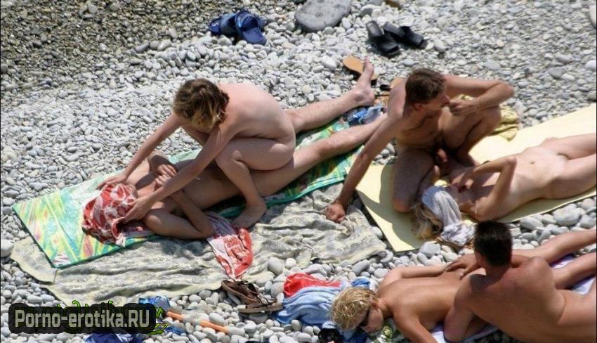 Порно нудисты скрытая камера на пляже